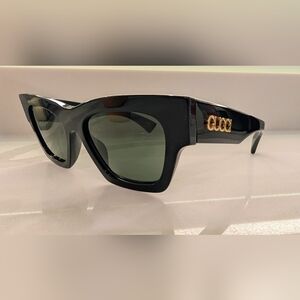 Gucci Black Sunglasses